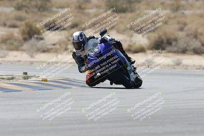 media/Oct-02-2025-Racers Edge (Thu) [[2c91cb6ab3]]/3-B Group/Session 3-Turn 16 (12pm)/